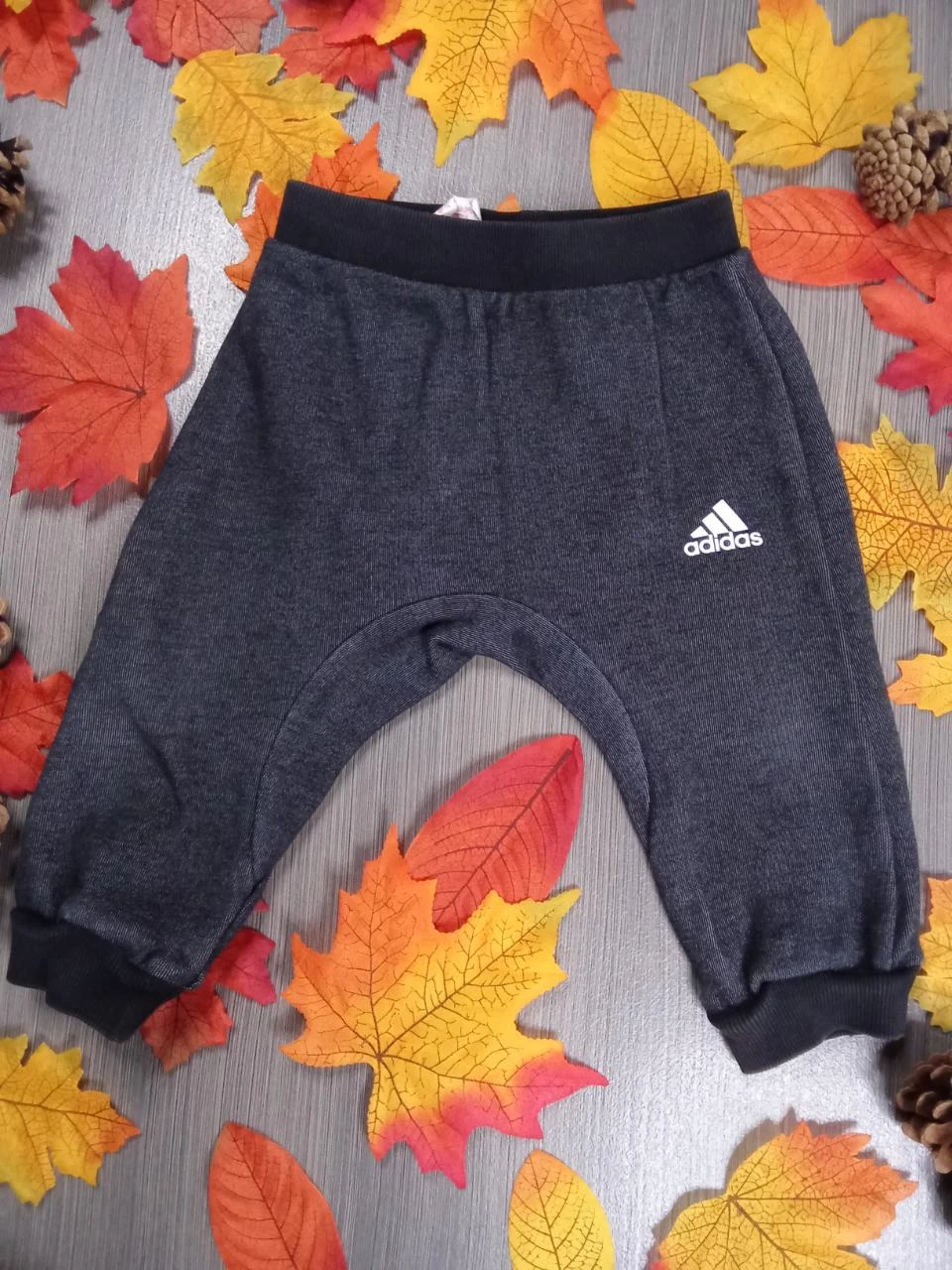 Pantalon jogging Adidas 6-9 mois